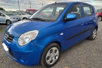 Klimatyzacja 5 drzwi 2 kpl kol 117 tys km oplacona